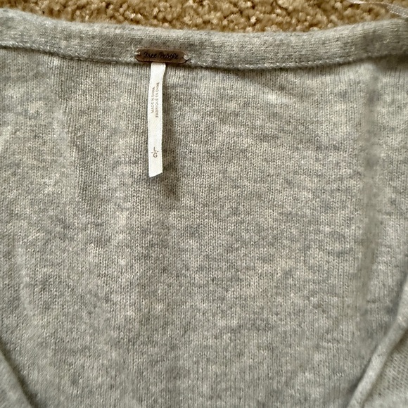 Free People V neck Sweater - Picture 3 of 7